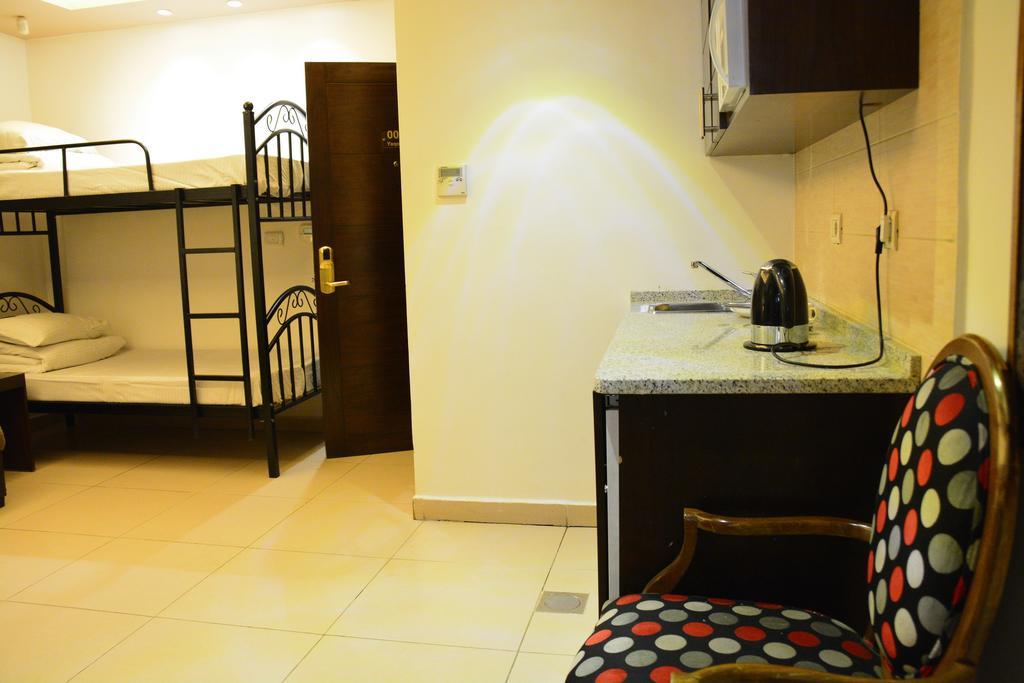 Nadine Hotel Suites Amã Exterior foto